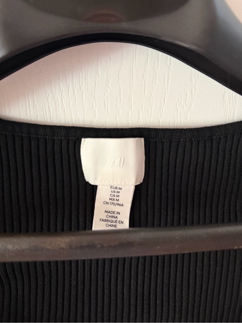 H&M Black Ribbed Sweetheart Top - Picture 2 of 3